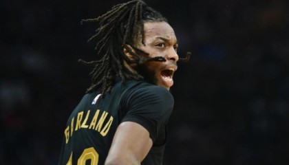 超级大乐透开奖结果-离谱罚球葬送比赛！骑士虽东部第一仍需补强阵容？